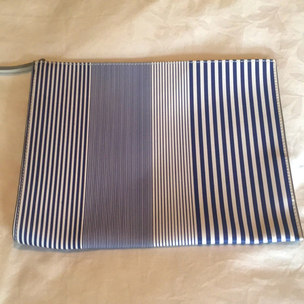 Banana republic clutch